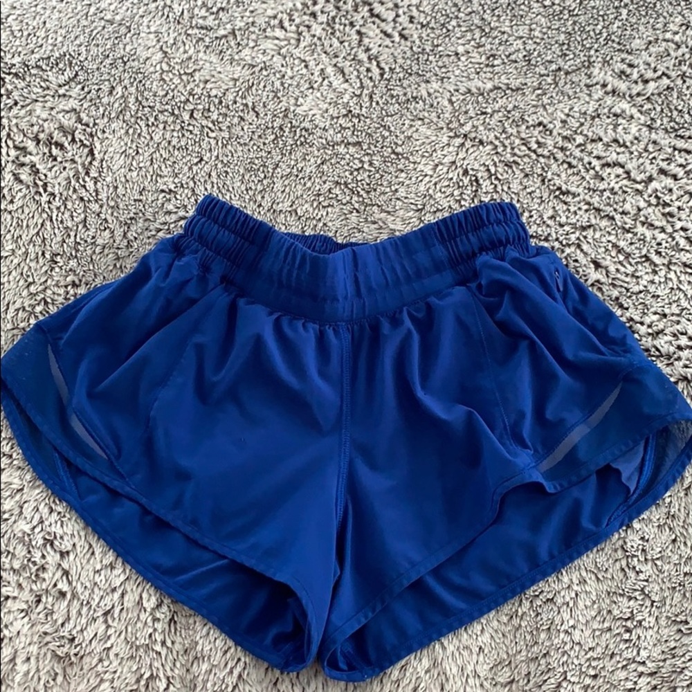 Hotty Hot 2.5 Lululemon short